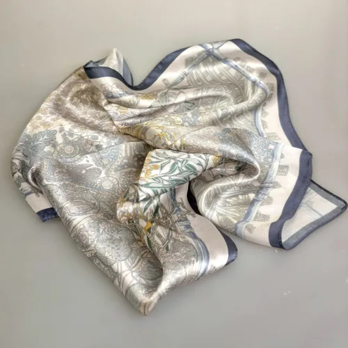 Silketørklæde Bandana Secret Garden, eventyr, magisk, yndigt, poetisk, pastel, lyse, farver, elegant,pegasus, alfe, bambi, hjort, sommerfult, feminint,