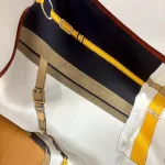 Silketørklæde Bandana Sort Hvid Gylden med Seletøj, enkelt, classy, Silketørklæde Bandana Brun Grå Orange med Seletøj, variabelt, fire i en, petrol, orange, brun, grå, nobelt, lady like, elegant, lækkert, heste, hestesko, seletøj, vuitton, chanel, gucci, elegant, ladylike, grønt, gult, limegrønt, lyst, lækkert, kvalitet, ren, silke, lille, kvadratisk, bandana, nicki, firkantet, charmeklud, flot, gave, gaveide, biti, ribe, silketørklæde, ren, ægte, silke, silkesatin, fed, luksus, luksuriøst, i halsen, halsklud, taske, bandoliere, charmeklud, moderne, hip, new in, efterår, farver, smart, biti, ribe, dior, hermes, nobelt, lady like, elegant, lækkert, heste, hestesko, seletøj, vuitton, chanel, gucci, elegant, ladylike, grønt, gult, limegrønt, lyst, lækkert, kvalitet, ren, silke, lille, kvadratisk, bandana, nicki, firkantet, charmeklud, flot, gave, gaveide, biti, ribe, silketørklæde, ren, ægte, silke, silkesatin, fed, luksus, luksuriøst, i halsen, halsklud, taske, bandoliere, charmeklud, moderne, hip, new in, efterår, farver, smart, biti, ribe, dior, hermes,