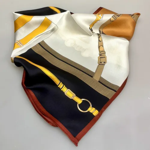 Silketørklæde Bandana Sort Hvid Gylden med Seletøj, enkelt, classy, Silketørklæde Bandana Brun Grå Orange med Seletøj, variabelt, fire i en, petrol, orange, brun, grå, nobelt, lady like, elegant, lækkert, heste, hestesko, seletøj, vuitton, chanel, gucci, elegant, ladylike, grønt, gult, limegrønt, lyst, lækkert, kvalitet, ren, silke, lille, kvadratisk, bandana, nicki, firkantet, charmeklud, flot, gave, gaveide, biti, ribe, silketørklæde, ren, ægte, silke, silkesatin, fed, luksus, luksuriøst, i halsen, halsklud, taske, bandoliere, charmeklud, moderne, hip, new in, efterår, farver, smart, biti, ribe, dior, hermes, nobelt, lady like, elegant, lækkert, heste, hestesko, seletøj, vuitton, chanel, gucci, elegant, ladylike, grønt, gult, limegrønt, lyst, lækkert, kvalitet, ren, silke, lille, kvadratisk, bandana, nicki, firkantet, charmeklud, flot, gave, gaveide, biti, ribe, silketørklæde, ren, ægte, silke, silkesatin, fed, luksus, luksuriøst, i halsen, halsklud, taske, bandoliere, charmeklud, moderne, hip, new in, efterår, farver, smart, biti, ribe, dior, hermes,