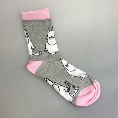 Strømper Mumi - Grumpy Grå Rosa, pastel, pige, dame, moomin20F, mopset, arrig, gnaven, hidsig, mumitroldene, moomin, mumidalen, strømper, sokker, sommersokker, footies, pige, dame, damesokker, pigestrømper, sneakers, sneaker strømper, tegneserie, cartoon, sjove, søde, glade, kvalitet, god, lækker, holdbare, sokker, strømper, bomuld, bomuldsstrømper, bomuldssokker, sjove, motiv, kulørte, farverige, humoristiske, mumisokker, mumistrømper,, økologisk, holdbare, gave, gaveide, fan, stærk, sej, forbillede, konfirmationsgave, konfirmand, gaveide, gave, biti, ribe, nordic boddies,