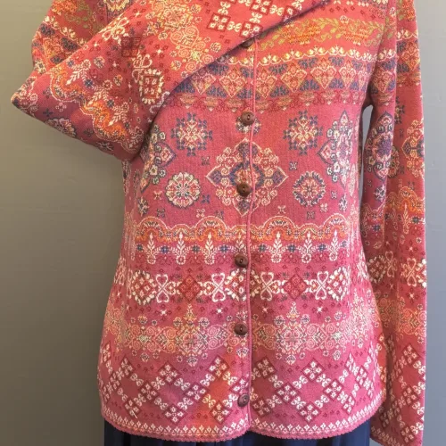Dunque Fintstrikket Cardigan - Bomuld Rosenrød, rosa, hindbær, bærfarver, beere, bunt, dunque, bomuldsstrik, kradser ikke, blød, lækker, holdbar, kvalitet, frisk, flot, klædelig, dunque, biti, ribe, bomulds, økologisk, bio, gotts, bæredygtig, miljø, rigtig, bevidst