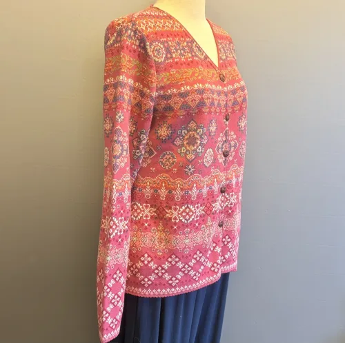Dunque Fintstrikket Cardigan - Bomuld Rosenrød, rosa, hindbær, bærfarver, beere, bunt, dunque, bomuldsstrik, kradser ikke, blød, lækker, holdbar, kvalitet, frisk, flot, klædelig, dunque, biti, ribe, bomulds, økologisk, bio, gotts, bæredygtig, miljø, rigtig, bevidst
