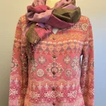 Dunque Fintstrikket Cardigan - Bomuld Rosenrød, rosa, hindbær, bærfarver, beere, bunt, dunque, bomuldsstrik, kradser ikke, blød, lækker, holdbar, kvalitet, frisk, flot, klædelig, dunque, biti, ribe, bomulds, økologisk, bio, gotts, bæredygtig, miljø, rigtig, bevidst