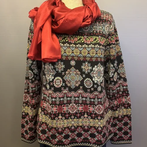 Dunque Fintstrikket Pullover - Øko Bomuld Sort Multi, øko, økologisk, bio, gotts, bomuldspullover, bomuldsbluse, bomuldsstrik, fintstrikket, let, blød, tradition, alternativ til uld, vinter, hele året, pullover, damepullover, smuk, særlig, mosaik, mønster, biti, ribe,