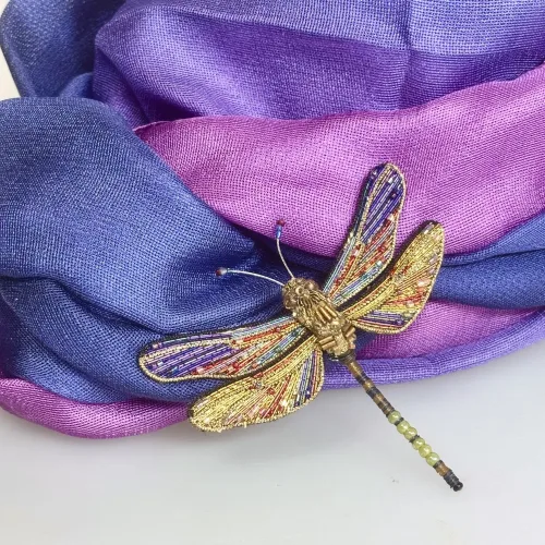 Håndlavet Broche Mosaik Guldsmed, orange, rød, lilla, violet, guld, gylden, guldsmed, libelle, dragon fly, broche, broderet, broderi, perler, perlebroderi, smykke, nål, kunst, kunsthåndværk, fantastisk, trovelore, TL-B-831s, brown hawker dragonfly, smuk, kulørt, stor, gave, gaveide, særlig, dame, rund, fødselsdag, ekstravagant, jubilæum, detaljer, elegant, wow, effekt,