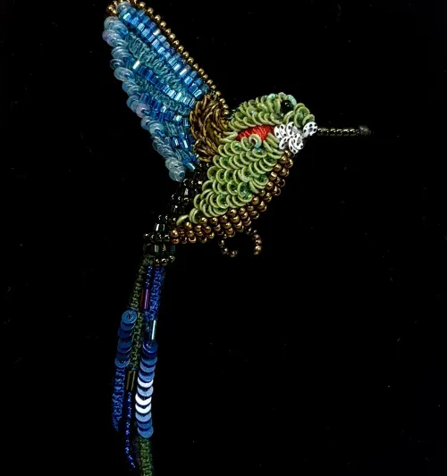Håndlavet Broche Tropisk Kolibri, humming bird, kolibri, fugl, isfugl, fugl, dansk, natur, ornitolog, amatør, naturelsker, sommerfugle, Håndlavet Broche Kulørt sommerfugl, farverig, regnbuefarvet, kulørt, farveglad, Håndlavet Broche Blå sommerfugl, sommerfuglebroche, smykker med, smykke med, sommerfugle, eksklusive smykker, specielle, særligt, håndlavey, kunst, kunsthåndværk, broche, naturen, insekter, gaveide, gave, særlig gave, ekstraordinær, smuk, smykker, biti, ribe, unika, one of a kind, limited edition, begrænset oplag, kunstrunden, ribe, vadehavet, nationalpark,