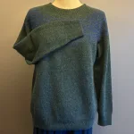 Harley of Scotland - Færø Pullover Super Soft Petrol Blå, petroleumsgrøn, petrol, grøn, blå, meleret, noss, lugano, super, soft, blød, cashmere, blå, beige, lys, silkeblød, lun, luksus, lækker, kvalitet, færø, færømønster, fintstrikket, sweater, tynd, let, lun, efterår, sensommer, biti, skotsk, skotland, uld, ren, lammeuld, pullover, strik, strikpullover, trøje, indendørs, efterårsstrik, let,