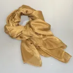 Silketørklæde Pongé 1410 XL - Messing Gyldent, 2209, 04, blasses gold, guld, guldfarvet, beige, lys, gyldent, messig, sort, blødt, stort, let, silke, ren, eksklusivt, elegant, lækkert, smukt, stola, over skuldrene, sjal, silkesjal, blankt, smukt, aftenkjole, tilbehør, flot, moderne, klassisk, klasse, gave, gaveide, julegave, accessoires, tilbehør, vinter, efterår, varme, ensfarvet
