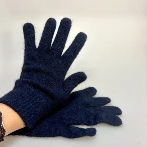 Strikkede Fingervanter Possum Navy, marine, mørkeblå, 112, maritime, dame, herre, herrevanter, damevanter, herrehandsker, damehandsker, strikkede, strikhandsker, fingervanter, fingerhandsker, luksus, luksuriøse, ekstravagante, kvalitet, soft, super, elegante, klassiske, tidsløs, anvendelige, ensfarvede, new zealand, opossum, uld, merino, silke, noble wilve, gloves, unisex, uldvanter, uldhandsker, luksus, cashmere, cashmir, angora, ekstra, bløde, lune, lækre, varme, damer, piger, flotte, luksus, kvalitet, new zealand, biti, ribe, vinter, tilbhør, out door, vadehavet, nationalpark, sort sol,